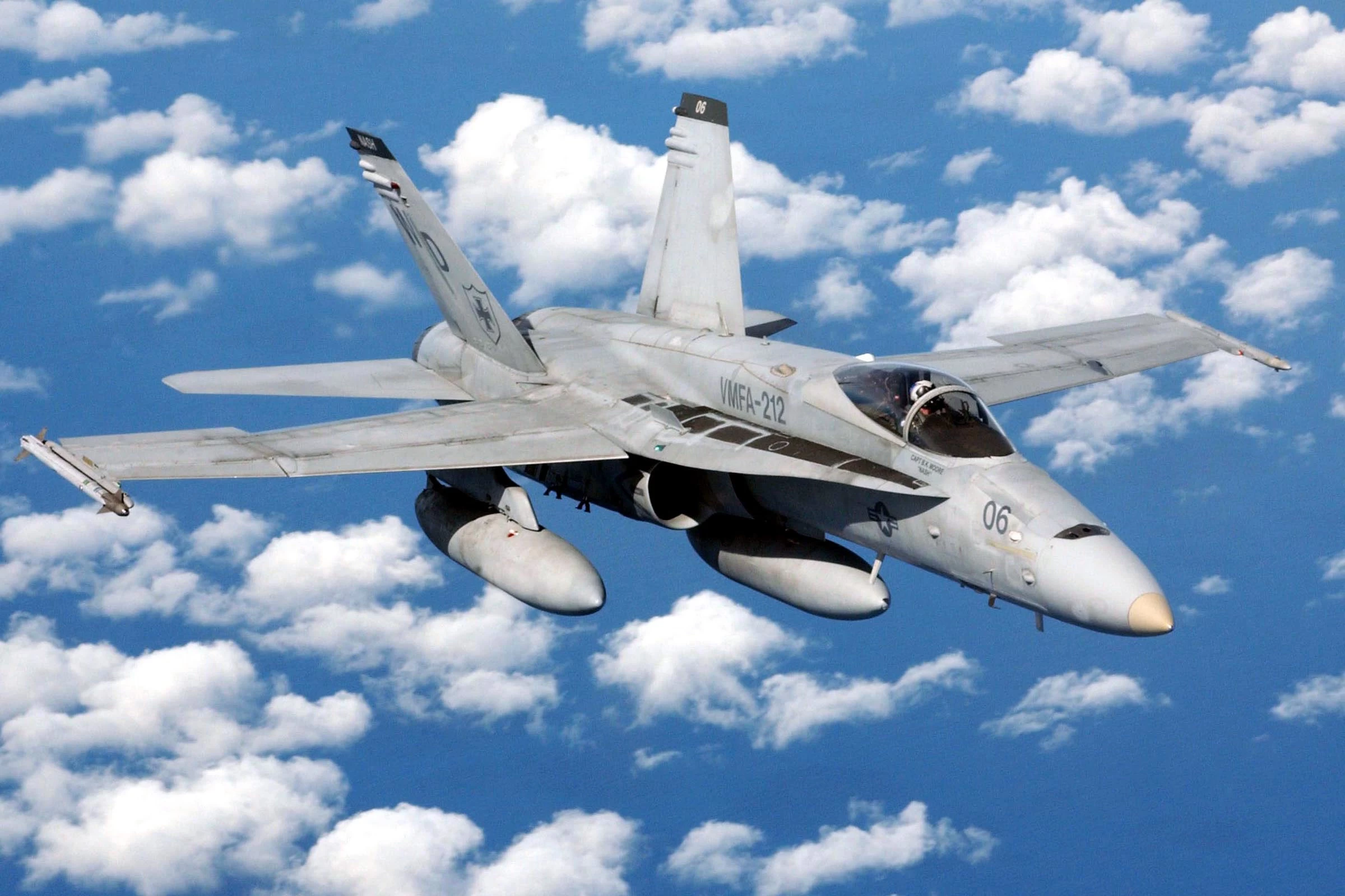 Συνετρίβη μαχητικό αεροσκάφος F-18 Super Hornet στην Καλιφόρνια